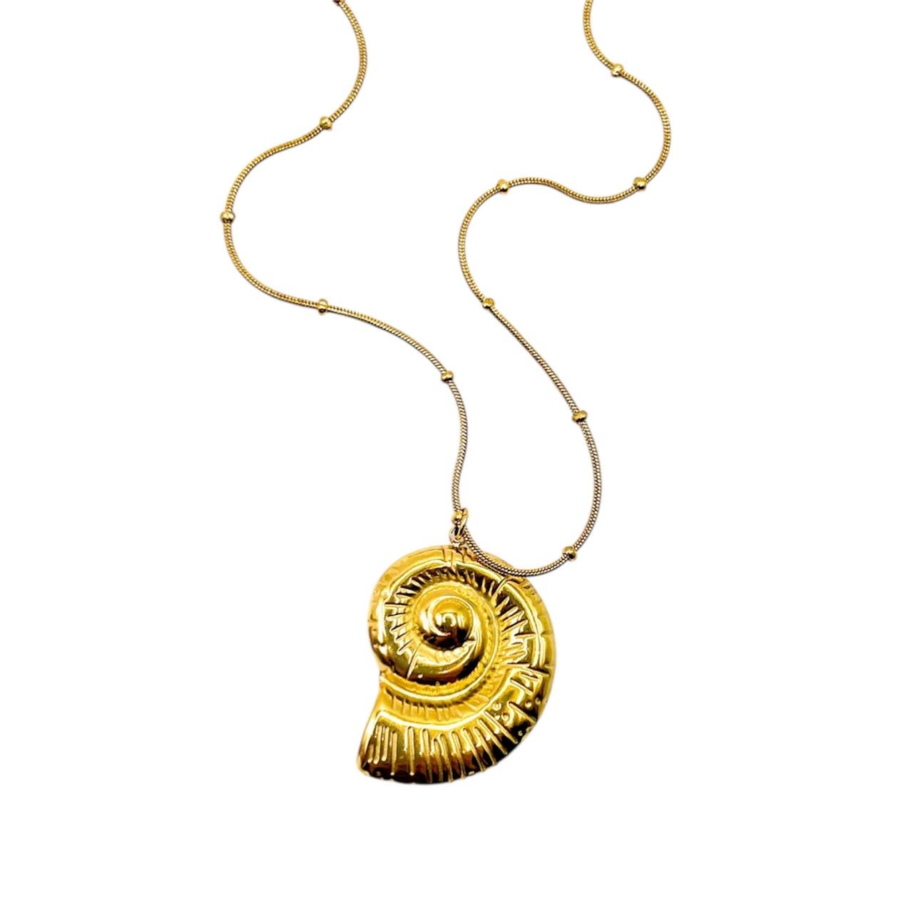 Collar Caracol en Dorado con Cadena de Bolitas - Image 3